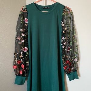 Green mesh flower embroidered long sleeved mini dress